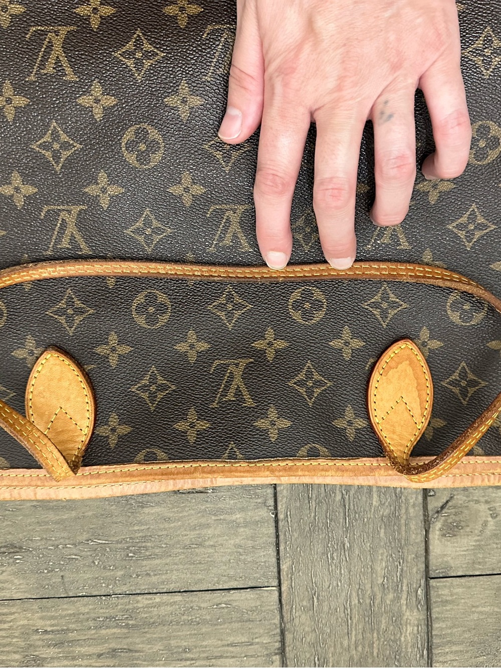 Louis Vuitton Neverfull Canvas Tote with Matching Pouch - Brown & Tan - Picture 9 of 15
